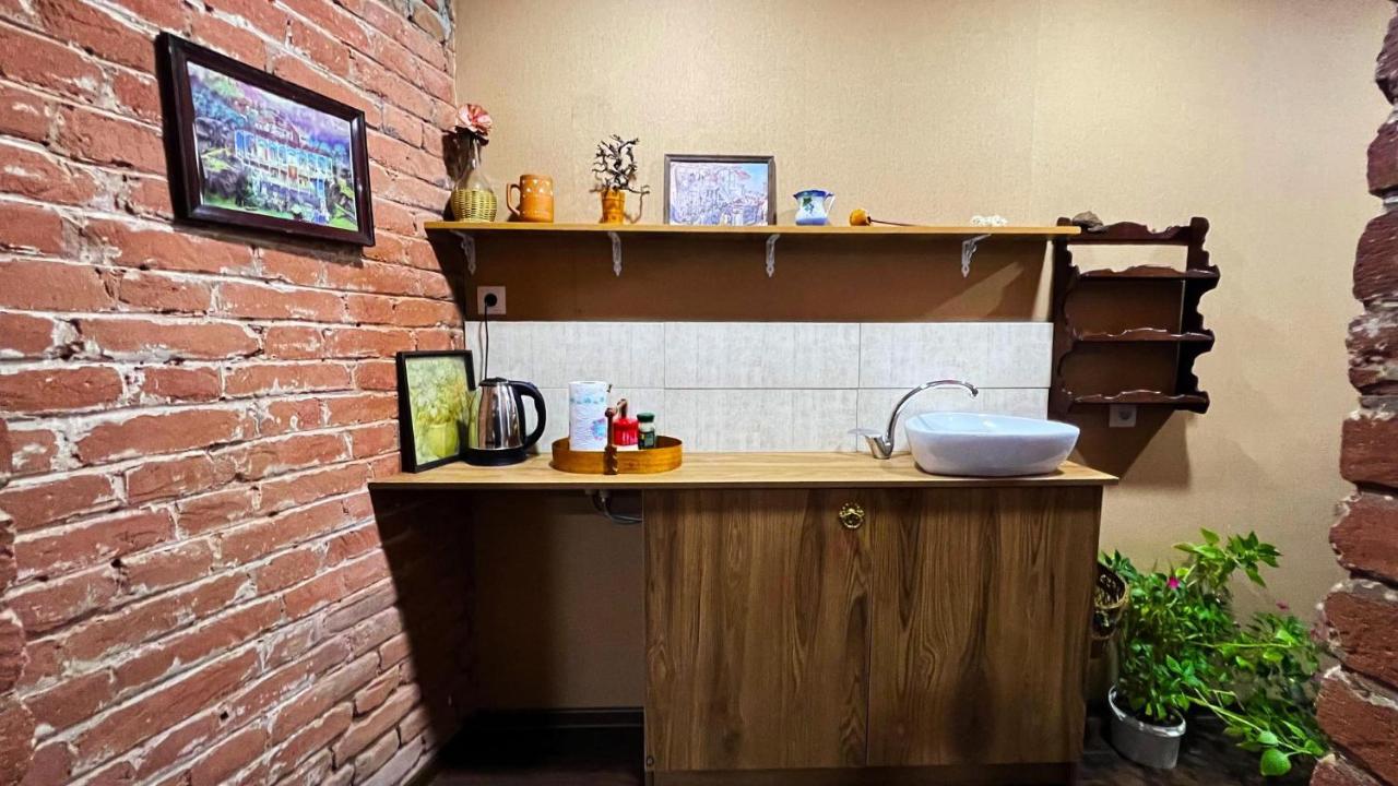 Hostel Pirosmani Tbilisi Eksteriør billede