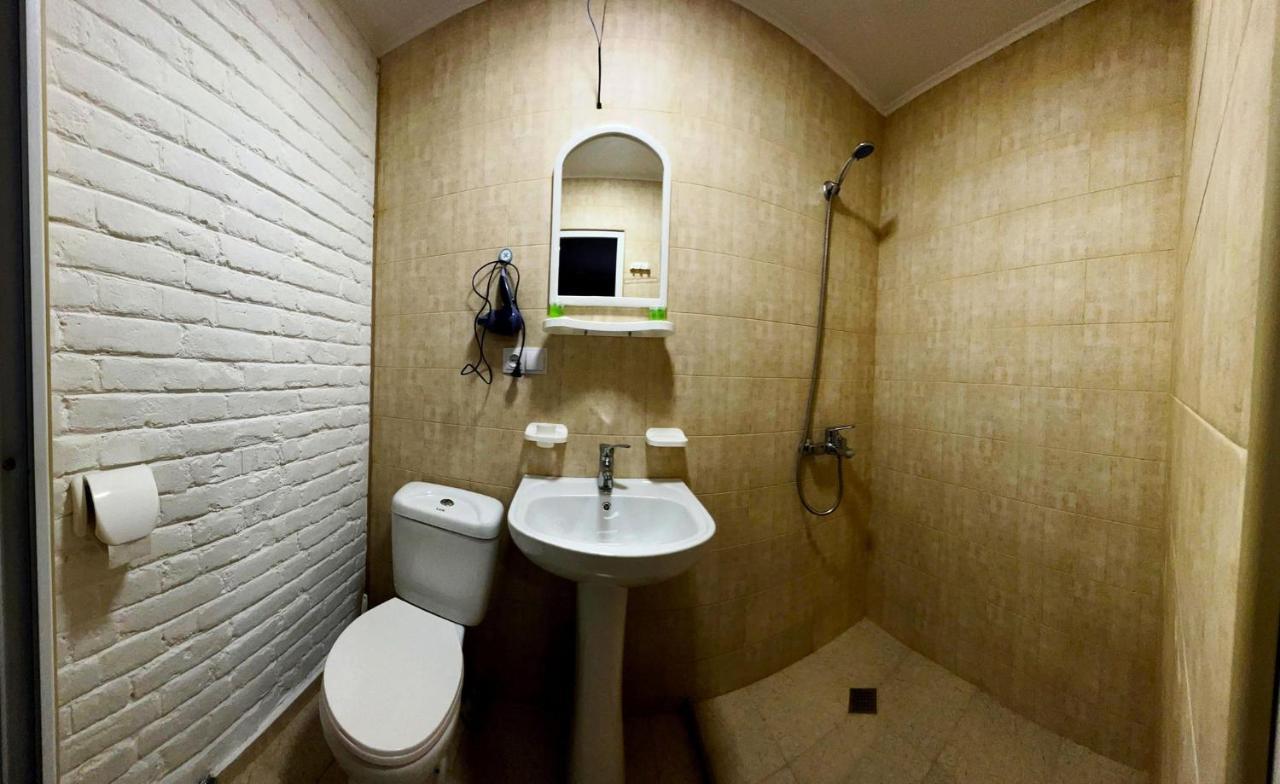 Hostel Pirosmani Tbilisi Eksteriør billede