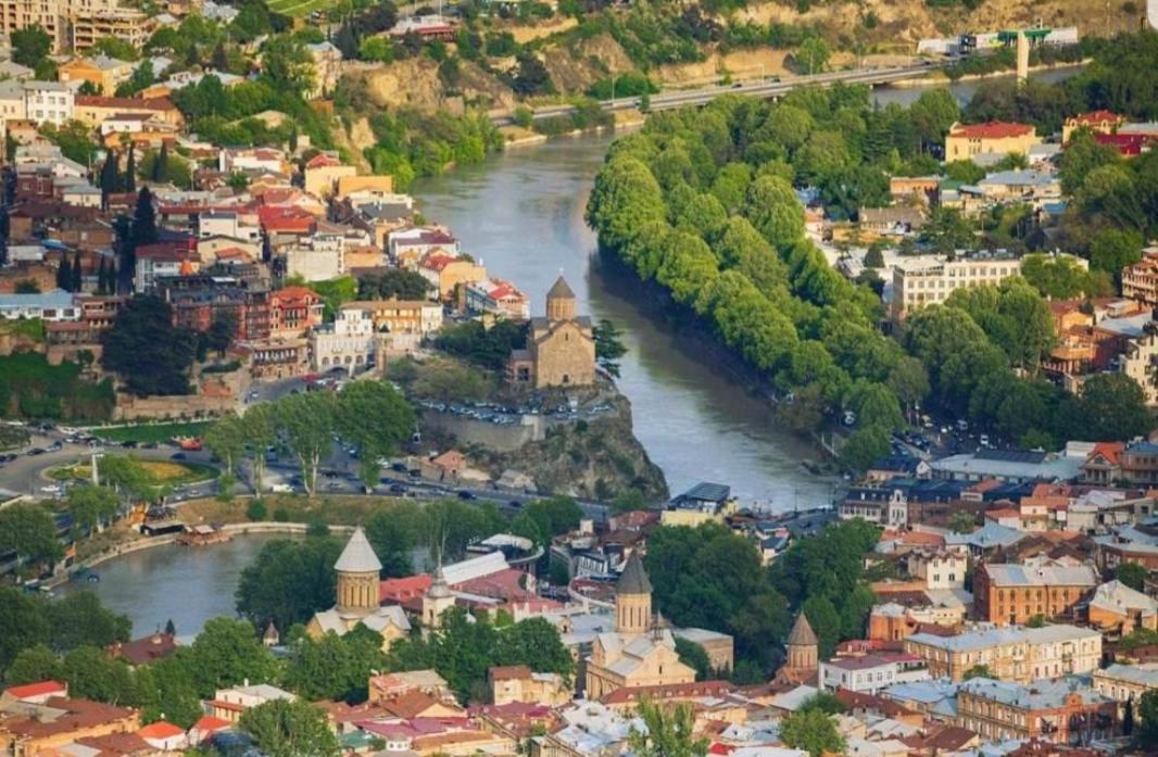 Hostel Pirosmani Tbilisi Eksteriør billede