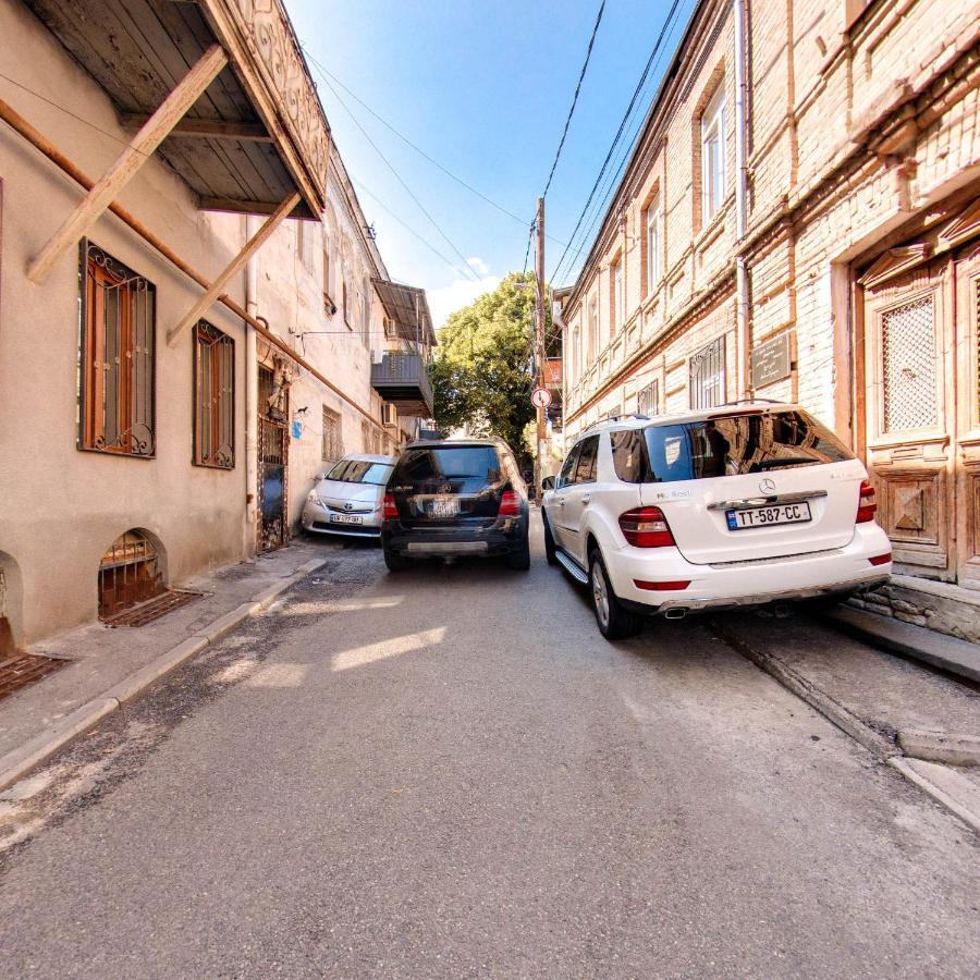 Hostel Pirosmani Tbilisi Eksteriør billede