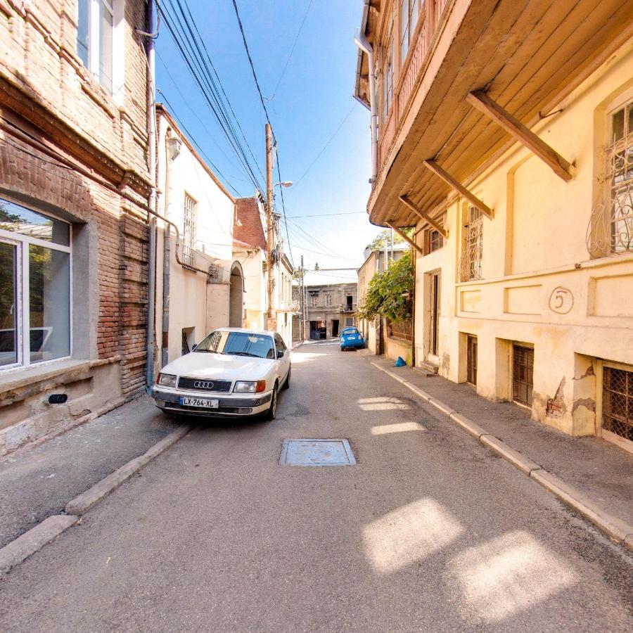 Hostel Pirosmani Tbilisi Eksteriør billede