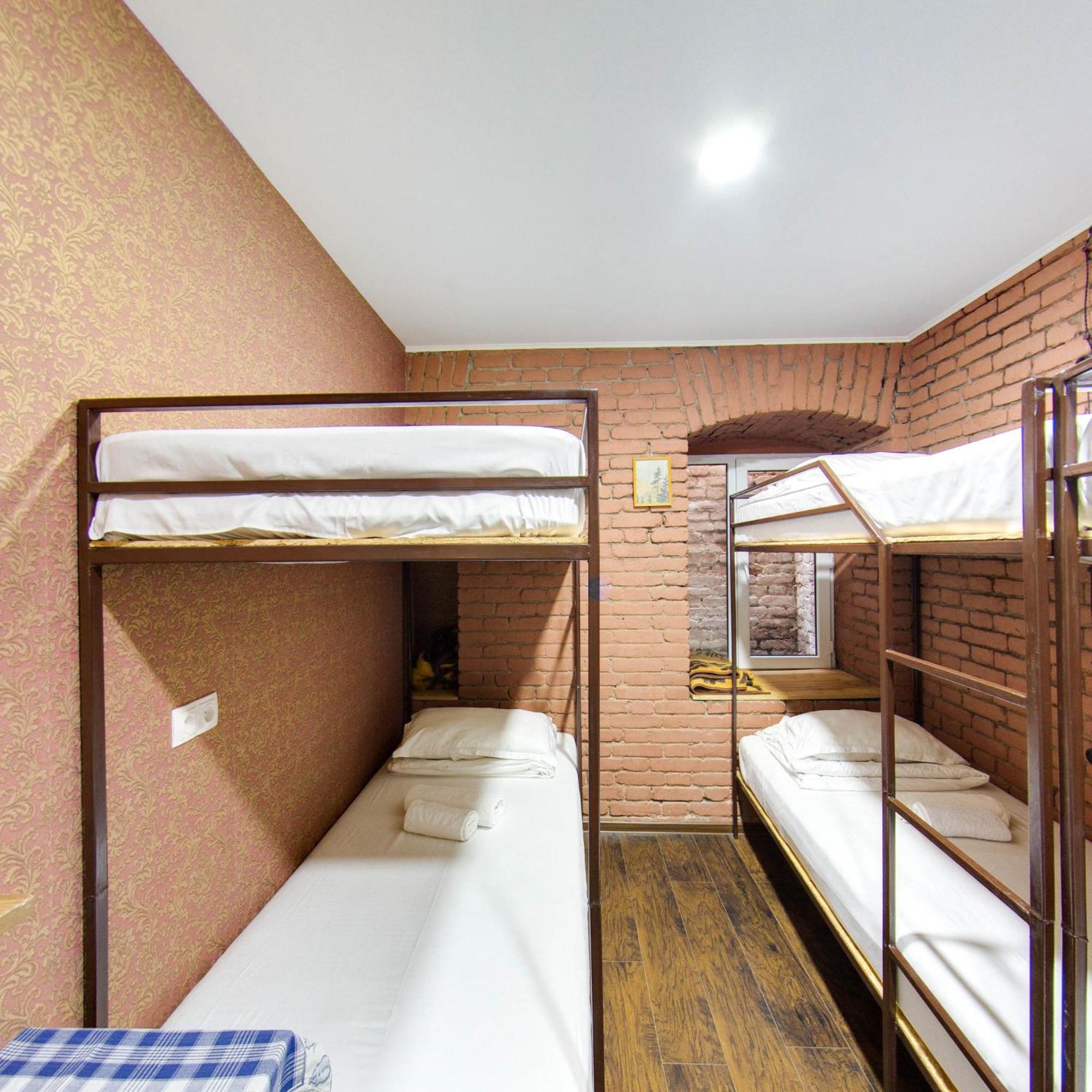 Hostel Pirosmani Tbilisi Eksteriør billede